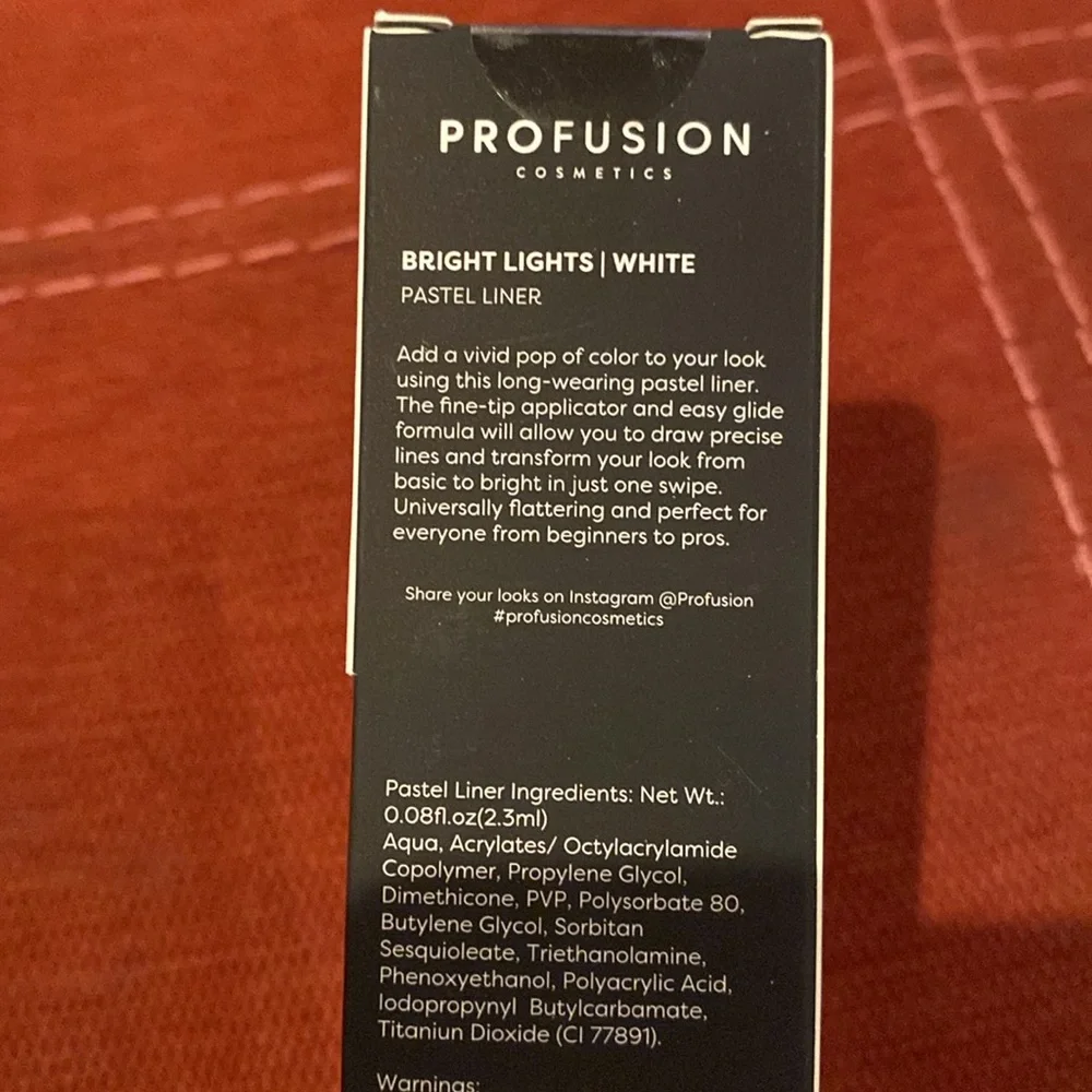 🆕PROFUSION: Bright Lights Pastel Eyeliner- White FULL SIZE